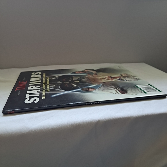 Time Magazine Special Edition: Star Wars Inside Stories-Epic Journey & Next 2019 - Picture 6 of 12